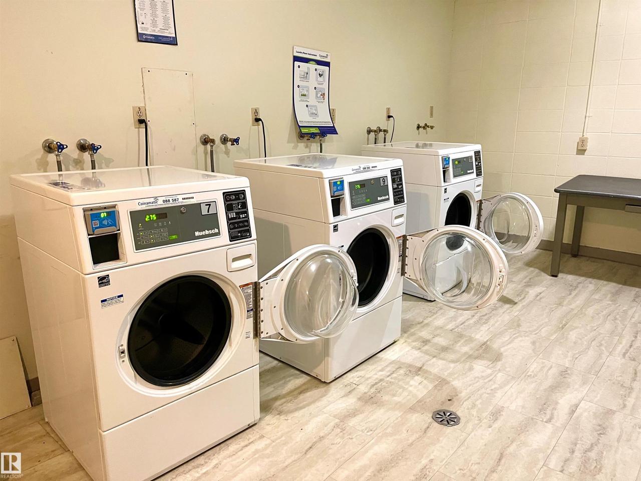 #320 8604 Gateway Bv Nw, Edmonton, AB - Indoor Photo Showing Laundry Room