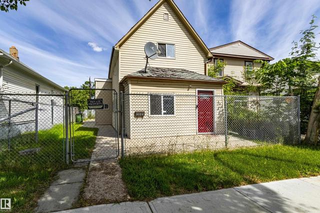 9328 106A Avenue NW  Edmonton, AB T5H 0S7