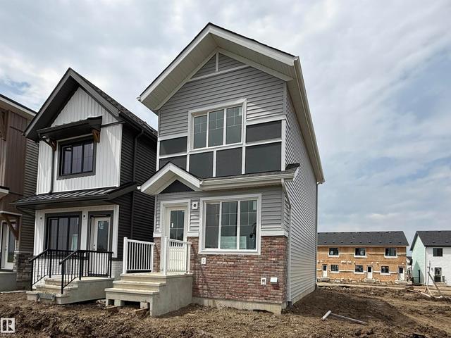1324 9 Street NW  Edmonton, AB T6T 2V2