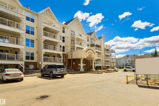 112 10311 111 Street  Edmonton, AB T5K 2Y8