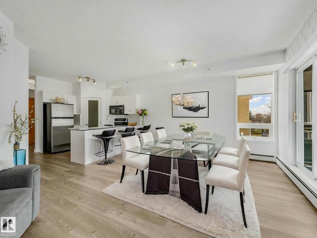 #305 10504 99 AV NW  Edmonton, AB T5K 1B2