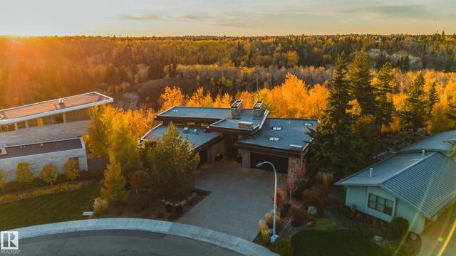 112 WESTBROOK Drive NW  Edmonton, AB T6J 2E1