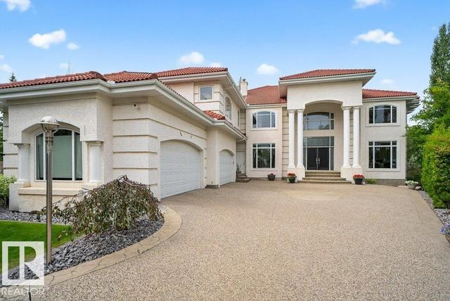 1128 119 Street NW  Edmonton, AB T6J 7H7