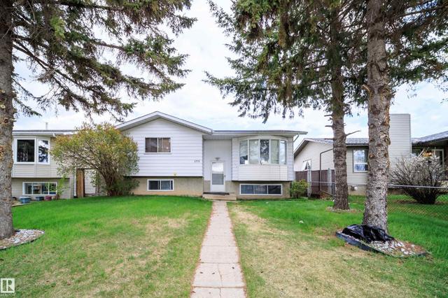 1771 37 Street NW  Edmonton, AB T6L 3G7