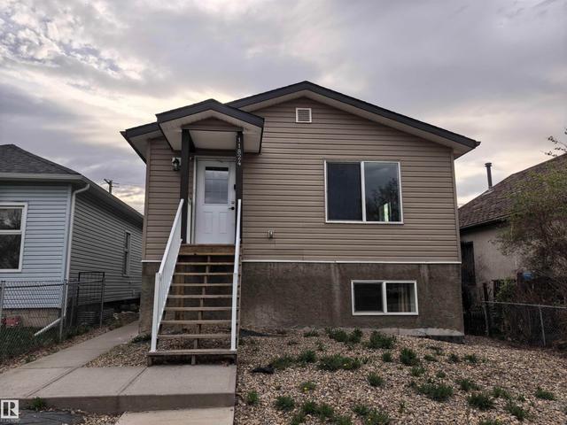 11824 93 Street NW  Edmonton, AB T5G 1E3