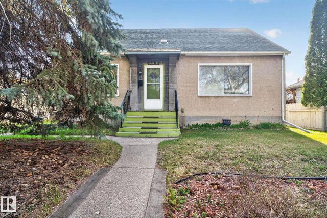 11614 70 Street NW  Edmonton, AB T5B 1T5