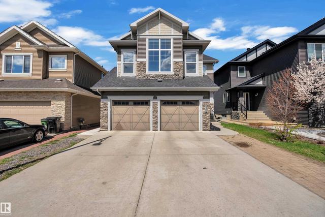 3203 WINSPEAR Crescent SW  Edmonton, AB T6X 1S7