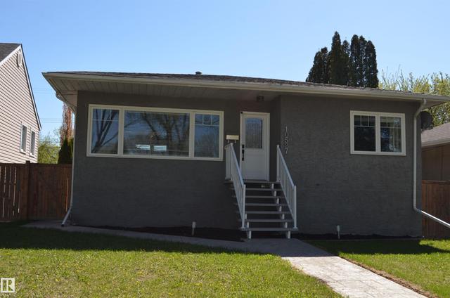 10527 81 Street NW  Edmonton, AB T6A 3L3
