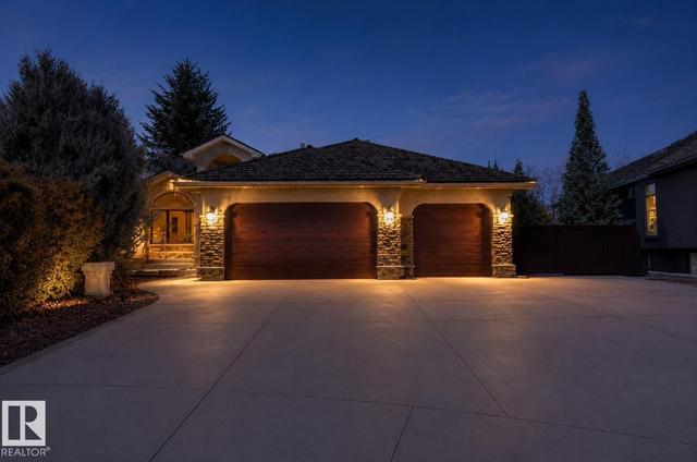 11412 12 Avenue NW  Edmonton, AB T6J 6W8
