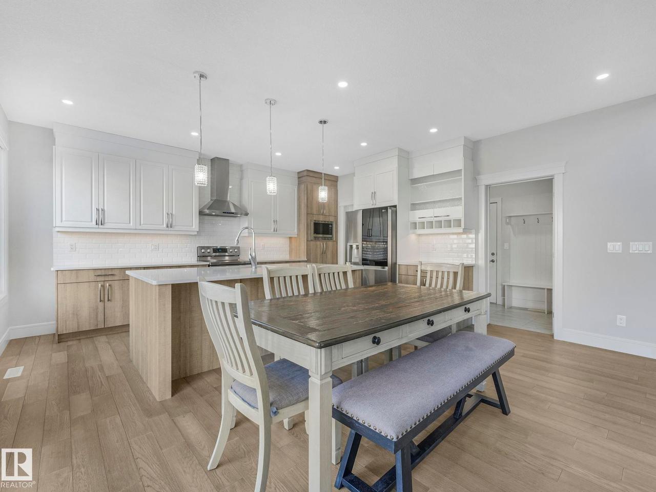 8641 Mayday Wynd Sw, Edmonton, AB - Indoor