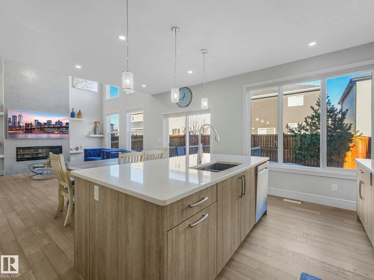8641 Mayday Wynd Sw, Edmonton, AB - Indoor Photo Showing Kitchen With Upgraded Kitchen
