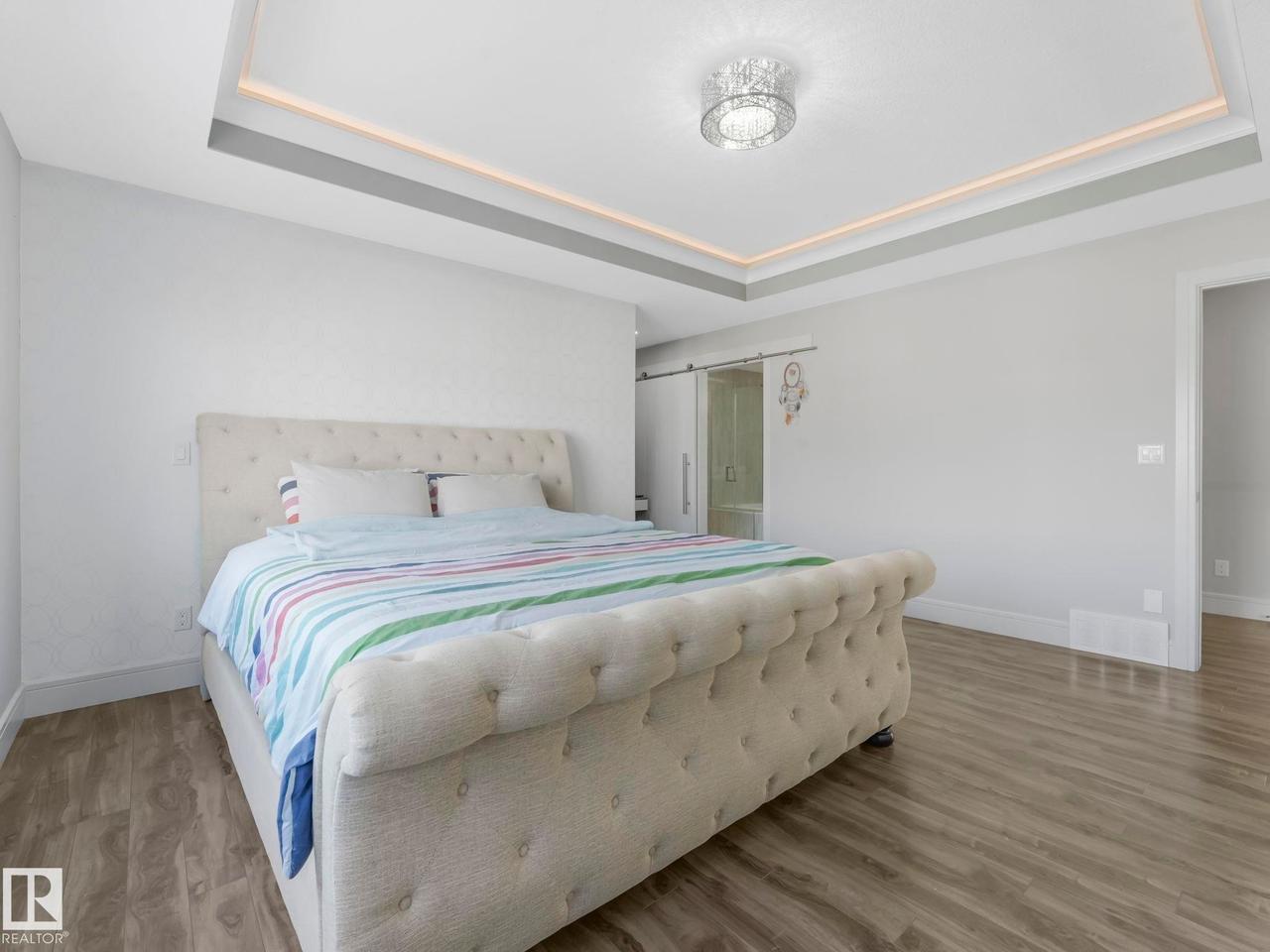 8641 Mayday Wynd Sw, Edmonton, AB - Indoor Photo Showing Bedroom