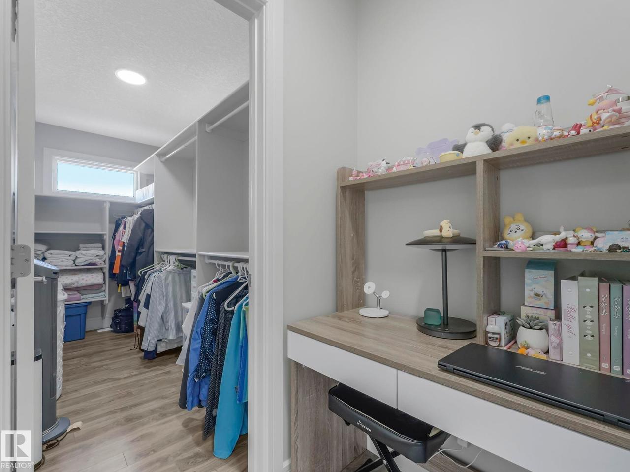 8641 Mayday Wynd Sw, Edmonton, AB - Indoor With Storage