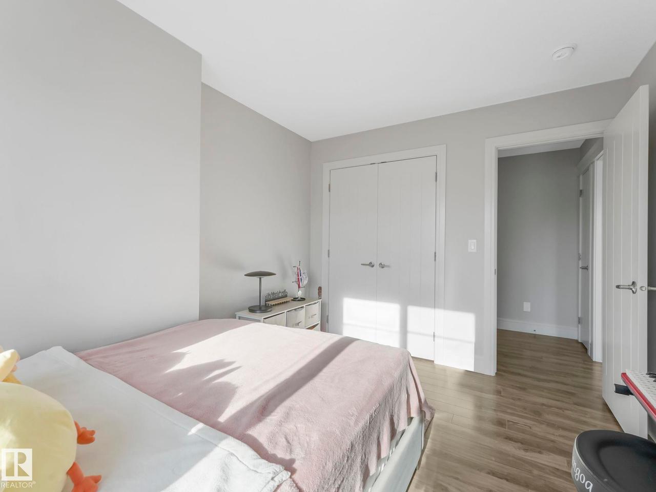 8641 Mayday Wynd Sw, Edmonton, AB - Indoor Photo Showing Bedroom