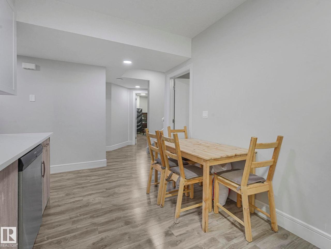 8641 Mayday Wynd Sw, Edmonton, AB - Indoor Photo Showing Dining Room