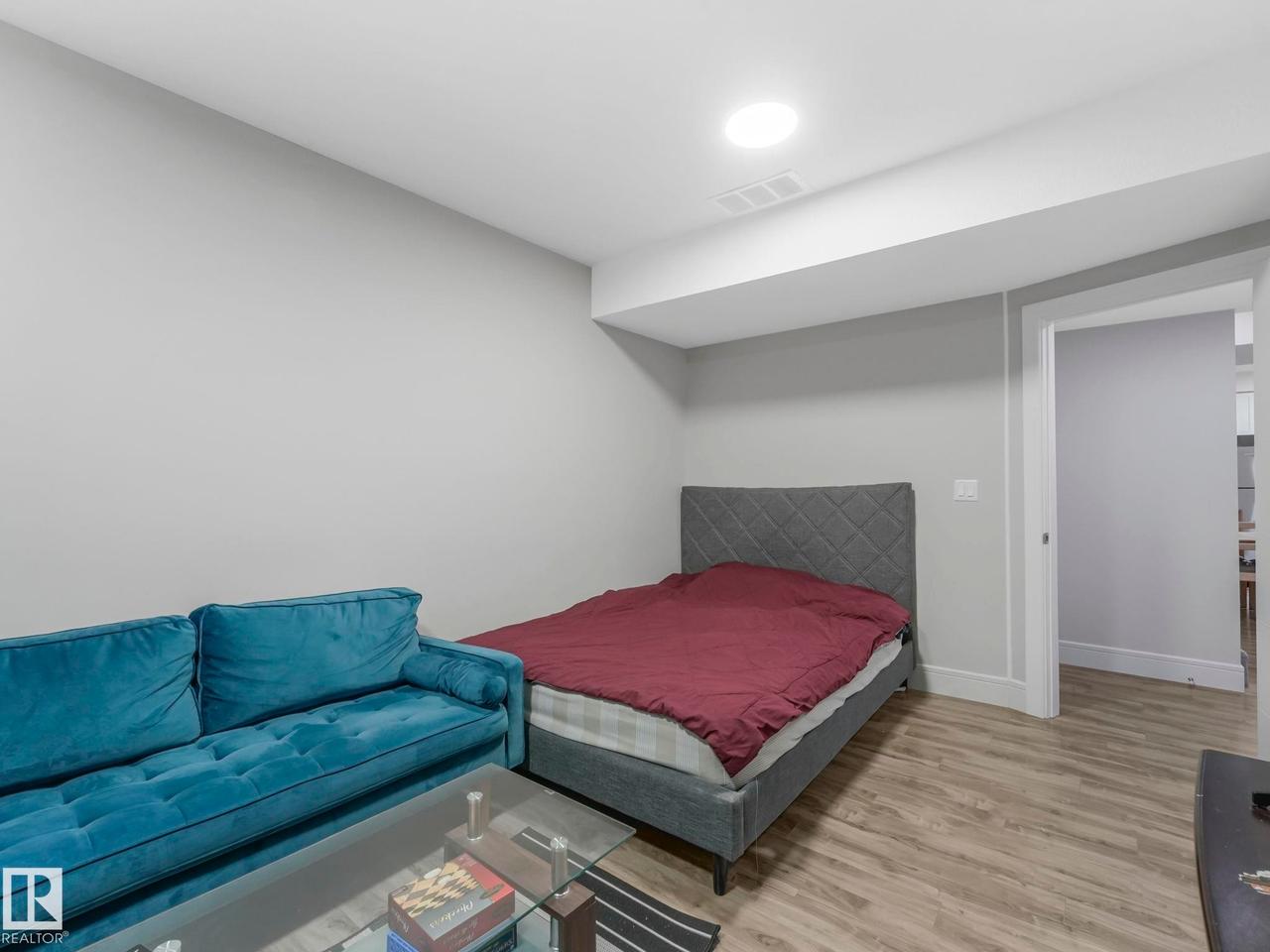 8641 Mayday Wynd Sw, Edmonton, AB - Indoor Photo Showing Bedroom