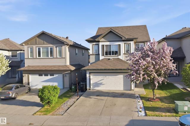 1523 36 Avenue  Edmonton, AB T6T 0M5