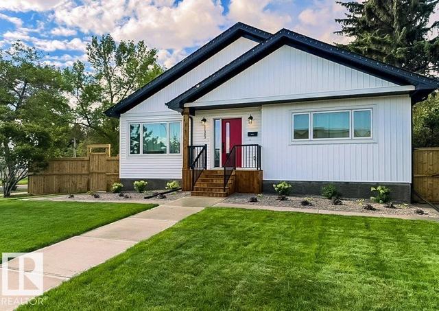 11303 111 Avenue NW  Edmonton, AB T5G 0C8