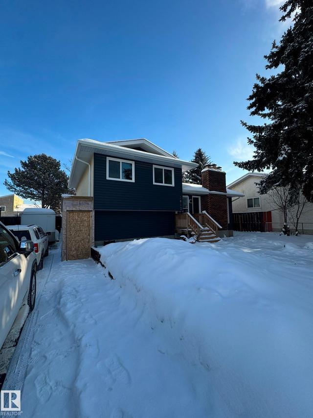2043 49A  Edmonton, AB T6L 2W9