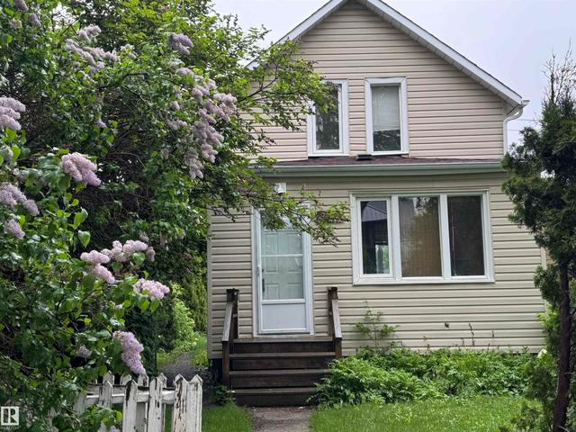 9740 87 Avenue NW  Edmonton, AB T6E 2N4