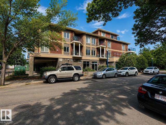 #405 9750 94 ST NW  Edmonton, AB T6C 2E3