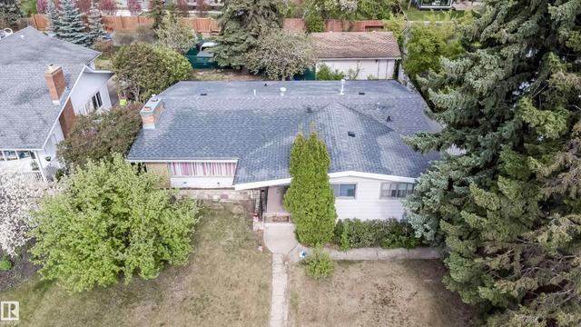 6403 132 Street NW  Edmonton, AB T6H 3Y8