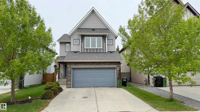 3962 CLAXTON Loop SW  Edmonton, AB T6W 1Y7