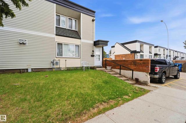 #203 11421 34 ST NW NW  Edmonton, AB T5W 5J7