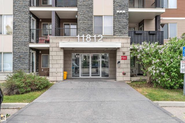 #209 11812 22 AV SW SW  Edmonton, AB T6W 2A2