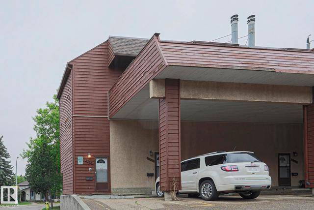 3959 62 Street NW  Edmonton, AB T6L 3A2