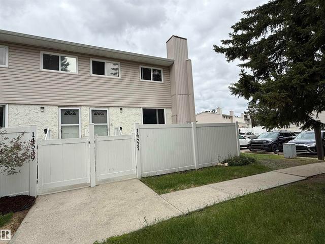 14537 121 Street NW  Edmonton, AB T5X 2S2