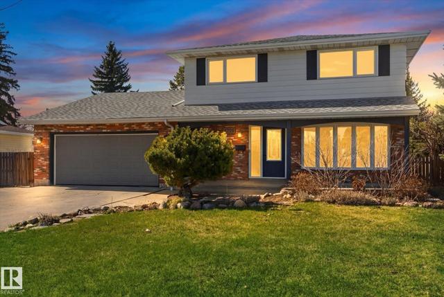 4224 110 Street  Edmonton, AB T6J 2T5