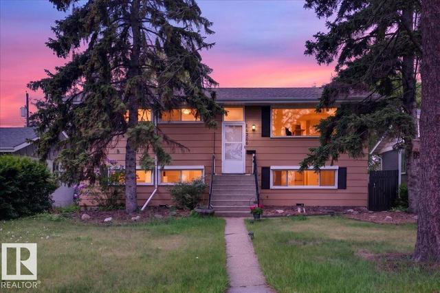 16206 79A Avenue NW  Edmonton, AB T5R 3J1