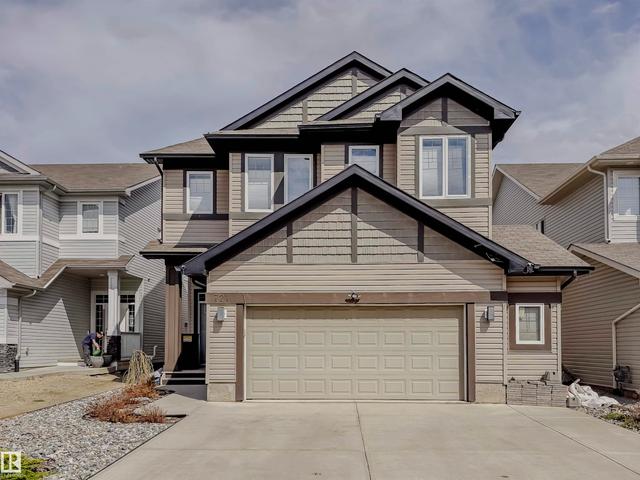 721 178A Street SW  Edmonton, AB T6W 2S6