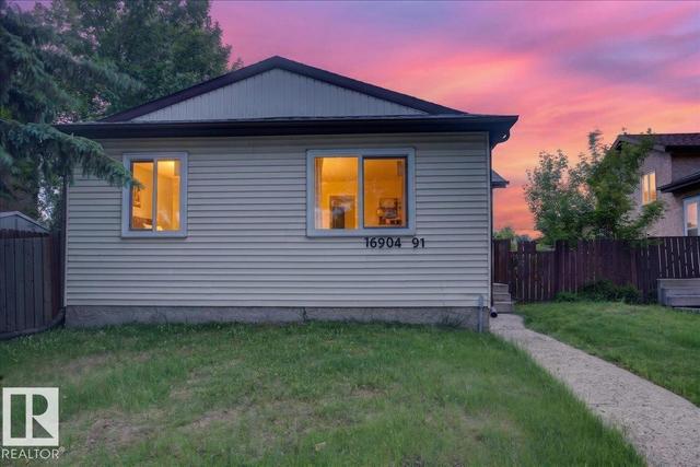 16904 91 Street NW  Edmonton, AB T5Z 1W6