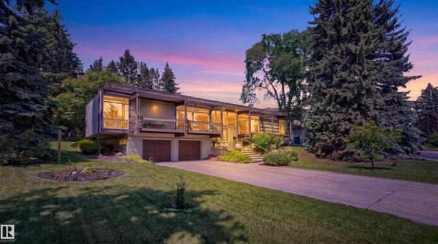 8 LAURIER Place  Edmonton, AB T5R 5P4