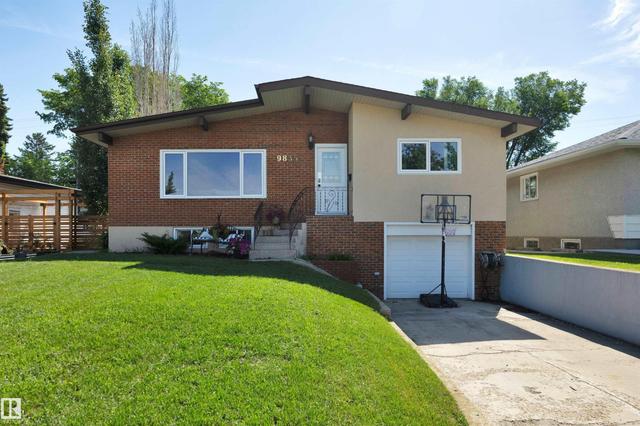 9835 74 Street NW  Edmonton, AB T6A 2X6