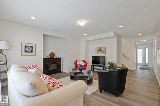 11918 68 Street NW  Edmonton, AB T5B 1P7
