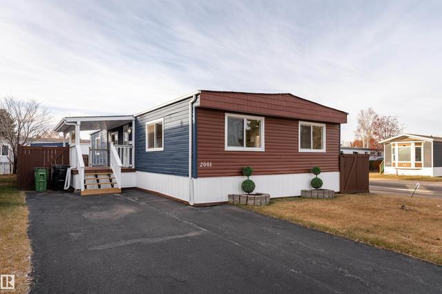 2001 West View Green  Edmonton, AB T5S 1T6