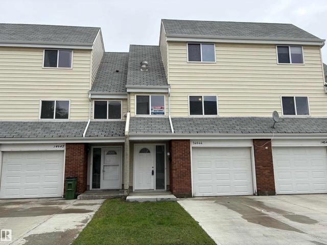 14644 52 Street NW  Edmonton, AB T5A 3M7