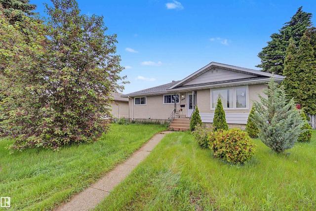 12707 87 Street NW  Edmonton, AB T5E 3C8
