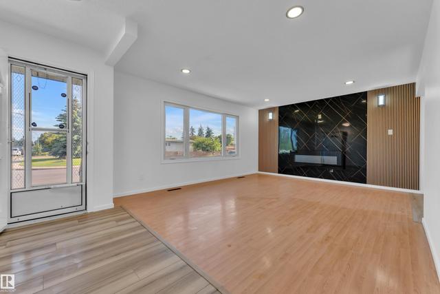 8104 135 Avenue  Edmonton, AB T5C 2H4