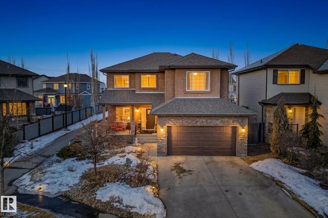 1660 MALONE Way  Edmonton, AB T6R 0H4