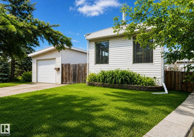 372 Evergreen Park Northwest  Edmonton, AB T5Y 4M2