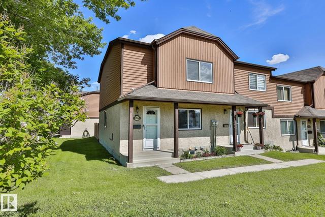 14567 52 Street NW  Edmonton, AB T5A 4N1