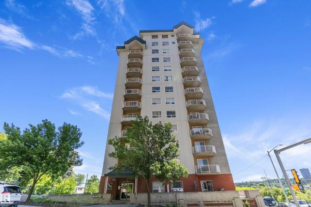 1002 9707 105 Street  Edmonton, AB T5K 1A1