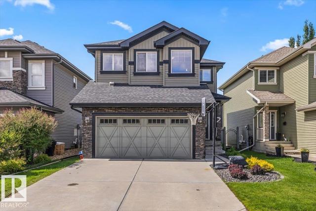 3082 WHITELAW Drive NW  Edmonton, AB T6W 0T7