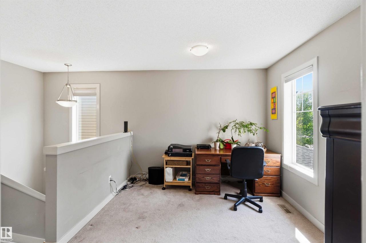 20032 131 Avenue Nw, Edmonton, AB - Indoor