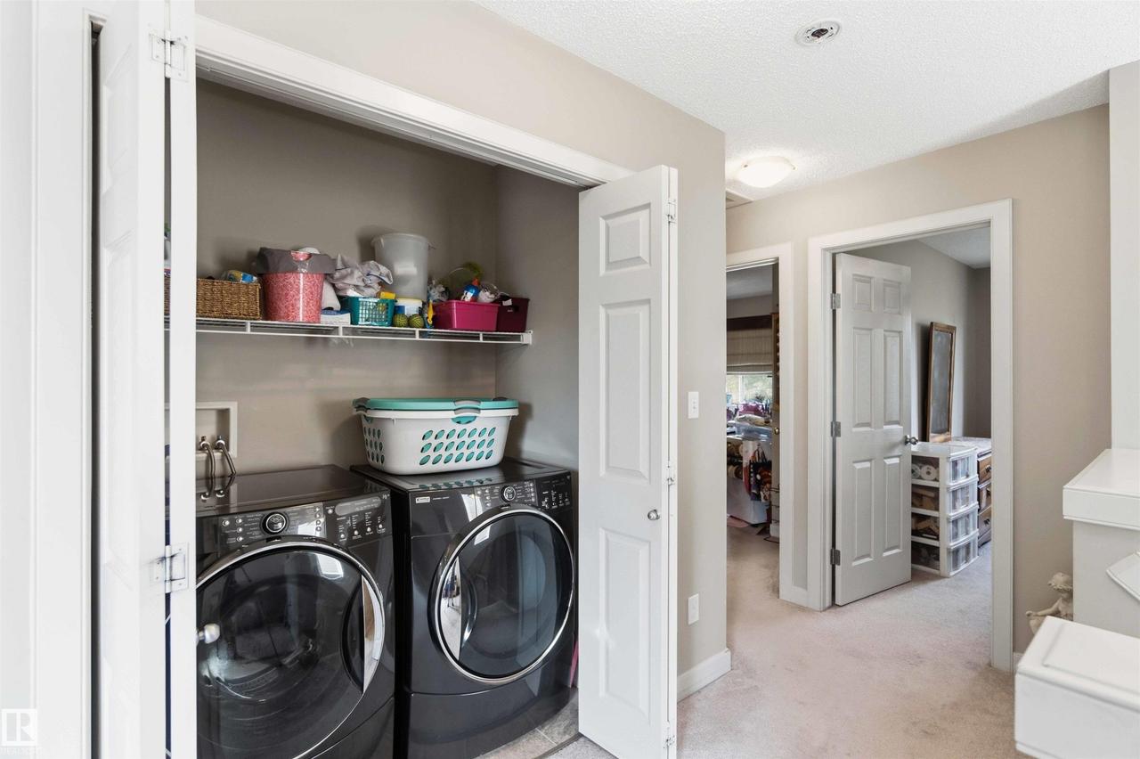 20032 131 Avenue Nw, Edmonton, AB - Indoor Photo Showing Laundry Room