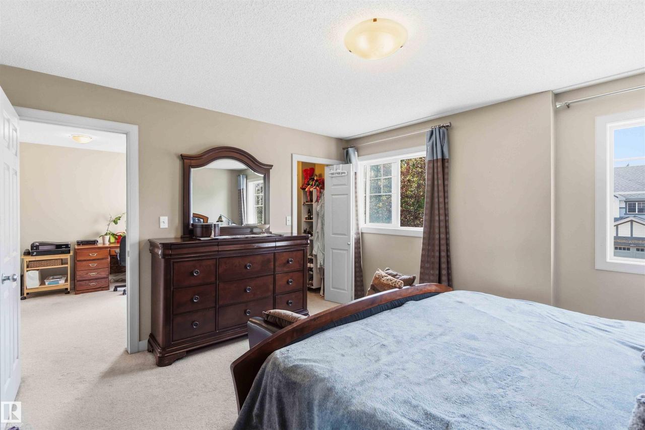 20032 131 Avenue Nw, Edmonton, AB - Indoor Photo Showing Bedroom